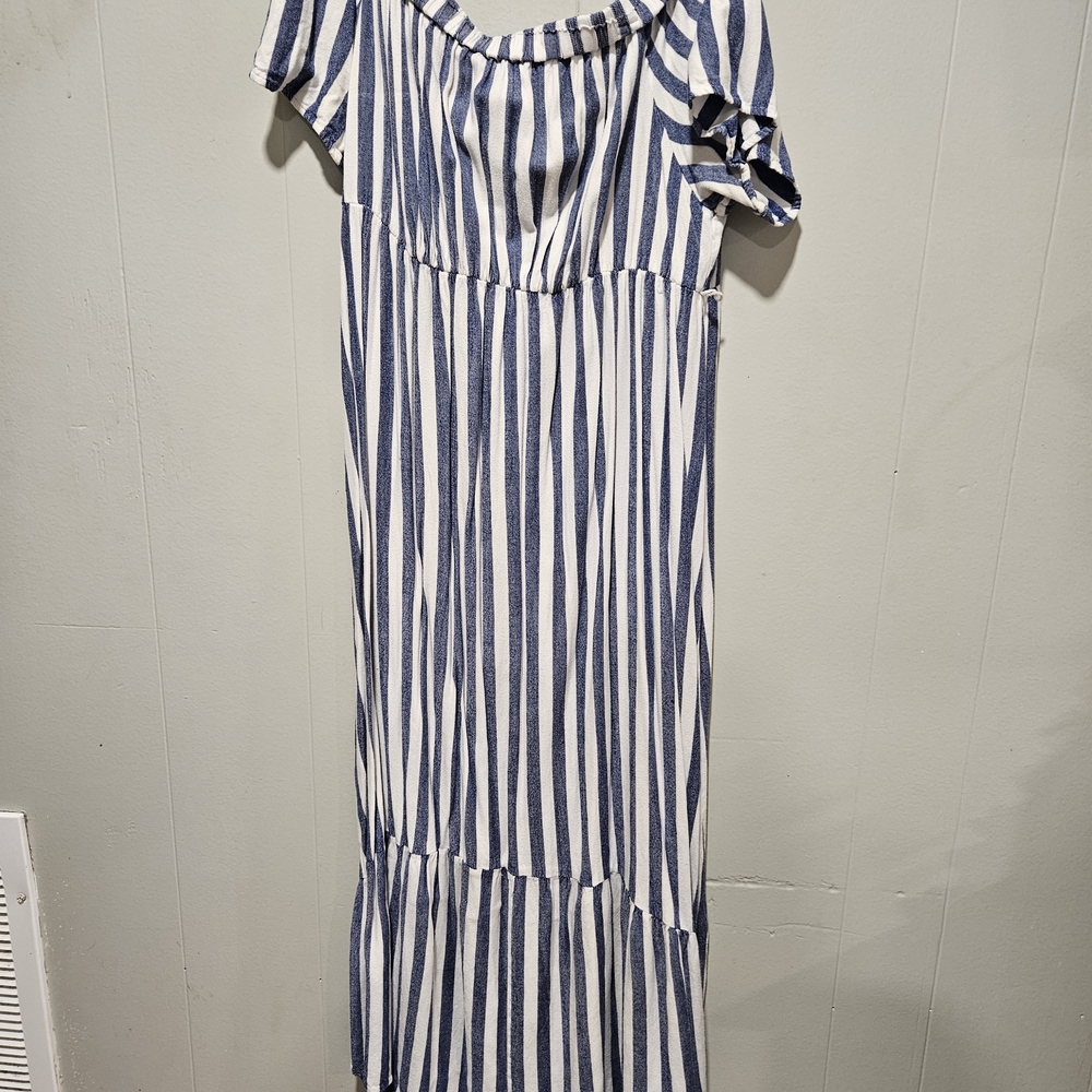 Isabel Maternity by Ingrid & Isabel Blue and White Striped Dress (Maternity)